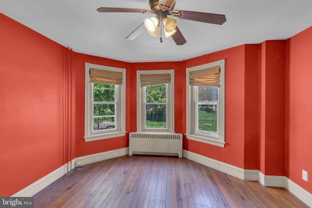 132 N 9TH ST, Perkasie, PA 18944