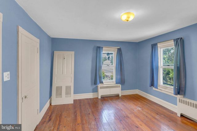 132 N 9TH ST, Perkasie, PA 18944