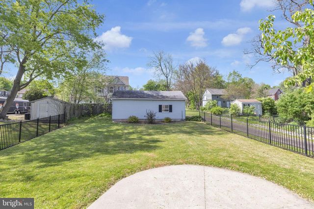 132 N 9TH ST, Perkasie, PA 18944