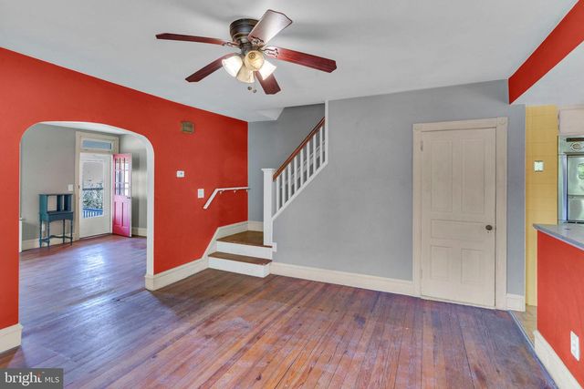 132 N 9TH ST, Perkasie, PA 18944