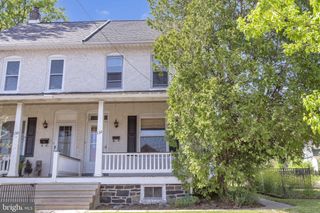 132 N 9TH ST, Perkasie, PA 18944