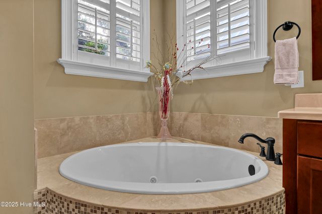 6540 Chalfont Circle, Wilmington, NC 28405