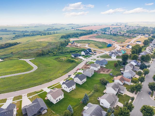 4861 Noble Drive NW, Rochester, MN 55901