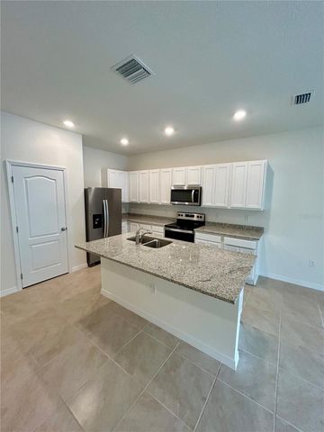 1535 LUMBER AVENUE, Davenport, FL 33837