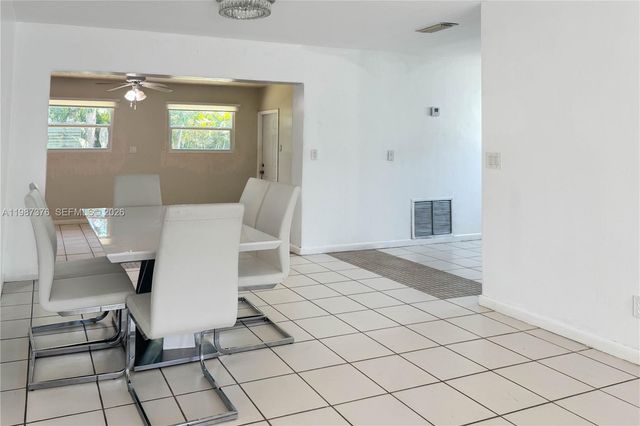 1911 N 44th Ave 0, Hollywood, FL 33021