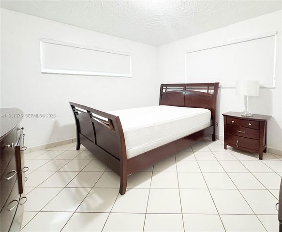 1911 N 44th Ave 0, Hollywood, FL 33021