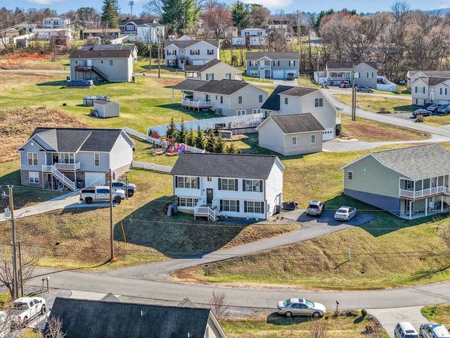 235 LOCUSTDALE LOOP, Shenandoah, VA 22849