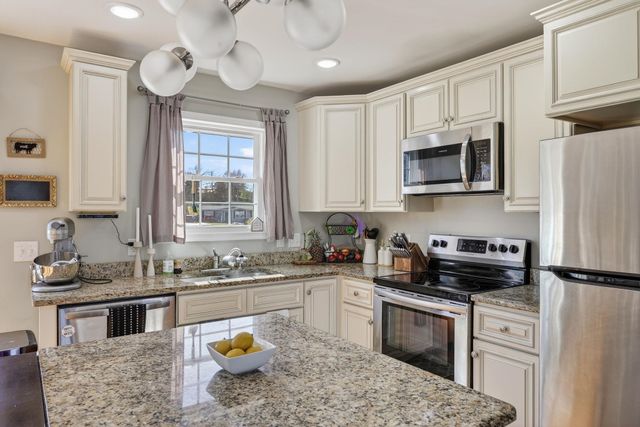 235 LOCUSTDALE LOOP, Shenandoah, VA 22849