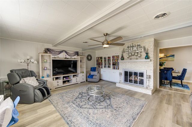 9305 Gettysburg Avenue, Texas City, TX 77591