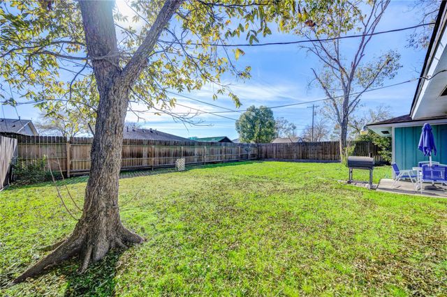 9305 Gettysburg Avenue, Texas City, TX 77591