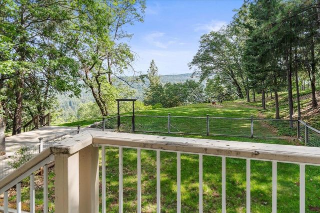 4630 Moon Lake Dr, Placerville, CA 95667