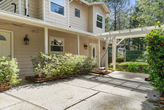 4630 Moon Lake Dr, Placerville, CA 95667