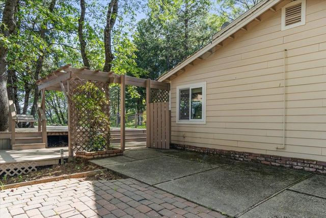 4630 Moon Lake Dr, Placerville, CA 95667