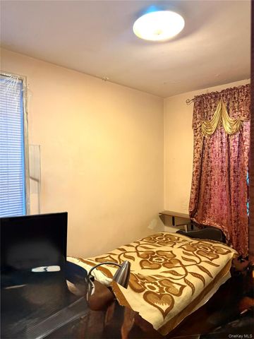 150 West End Avenue 3B, Brooklyn, NY 11235