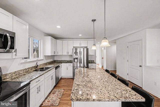 117 BUTLER CIR, Locust Grove, VA 22508