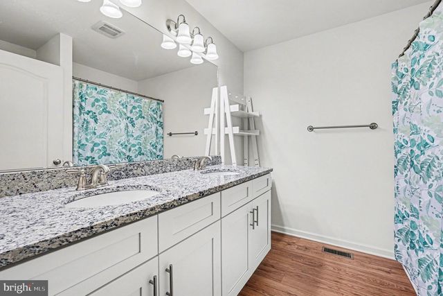 117 BUTLER CIR, Locust Grove, VA 22508