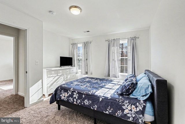 117 BUTLER CIR, Locust Grove, VA 22508