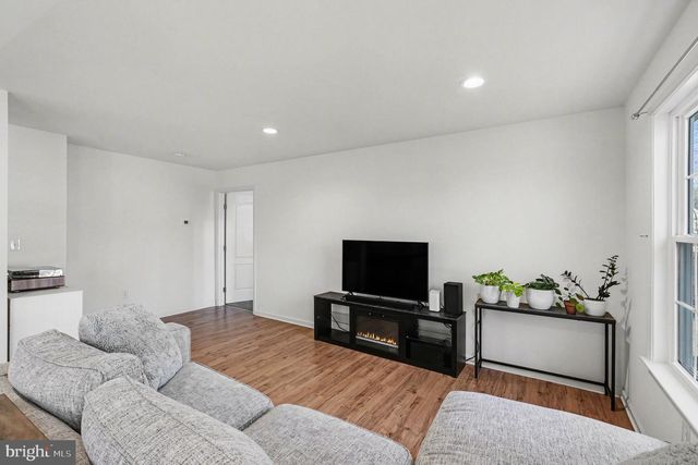 117 BUTLER CIR, Locust Grove, VA 22508