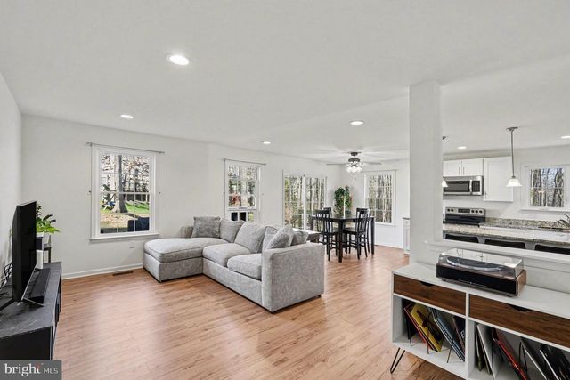 117 BUTLER CIR, Locust Grove, VA 22508