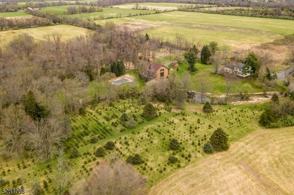 900 Canal Rd, Franklin Twp., NJ 08540 — photo 3