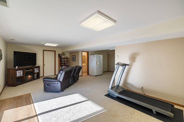 1201 NW Campus Drive, Ankeny, IA 50023