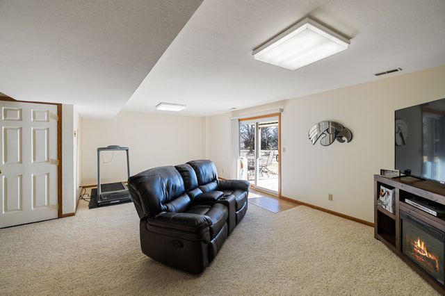 1201 NW Campus Drive, Ankeny, IA 50023