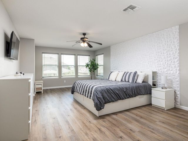 1221 Brenham LN, Leander, TX 78641