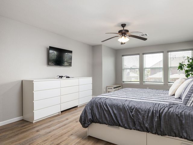1221 Brenham LN, Leander, TX 78641