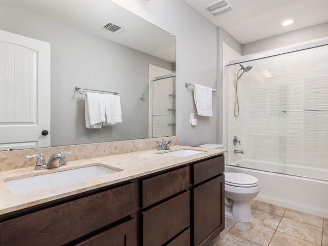1221 Brenham LN, Leander, TX 78641