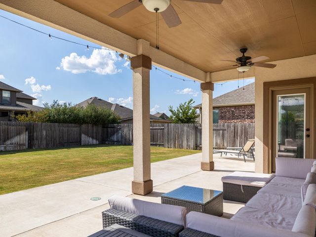 1221 Brenham LN, Leander, TX 78641