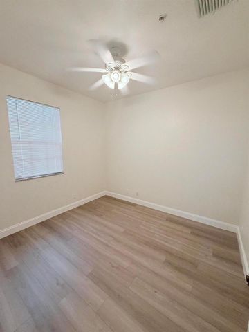 154 Village Boulevard E, Tequesta, FL 33469
