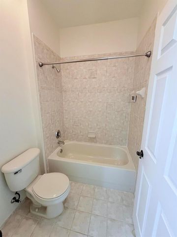 154 Village Boulevard E, Tequesta, FL 33469