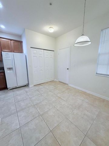 154 Village Boulevard E, Tequesta, FL 33469