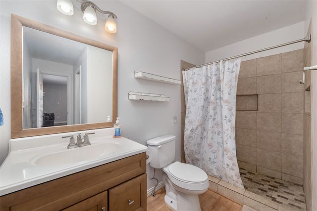 220 N Mountain Ridge, Cresson, TX 76035
