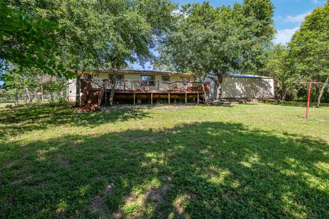 220 N Mountain Ridge, Cresson, TX 76035