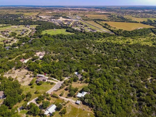 220 N Mountain Ridge, Cresson, TX 76035