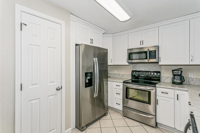 8575 Gulf Boulevard 1602, Navarre, FL 32566