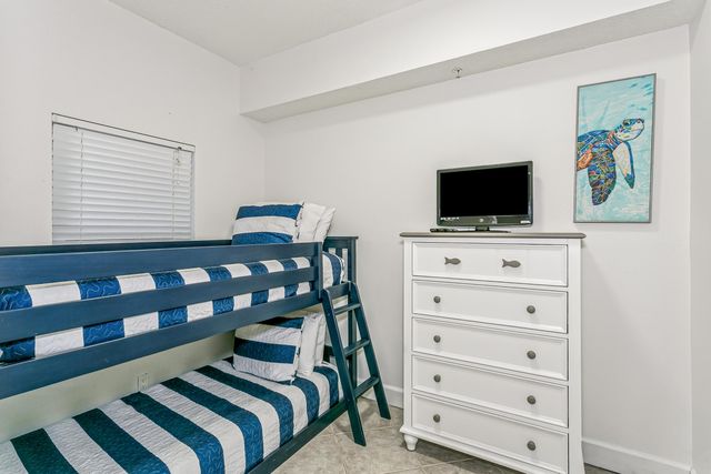 8575 Gulf Boulevard 1602, Navarre, FL 32566