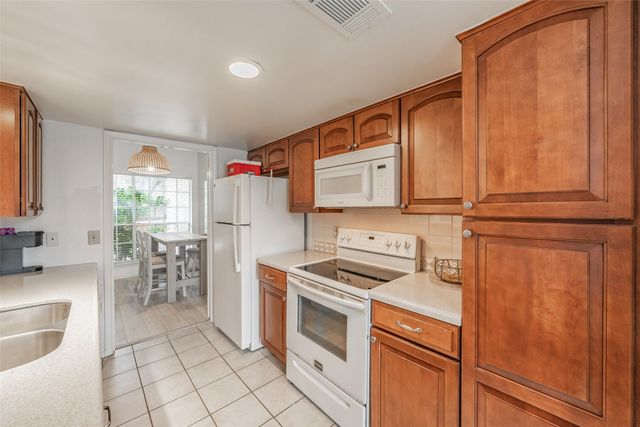 2402 Northlake Court, Irving, TX 75038