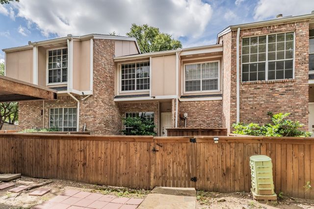 2402 Northlake Court, Irving, TX 75038