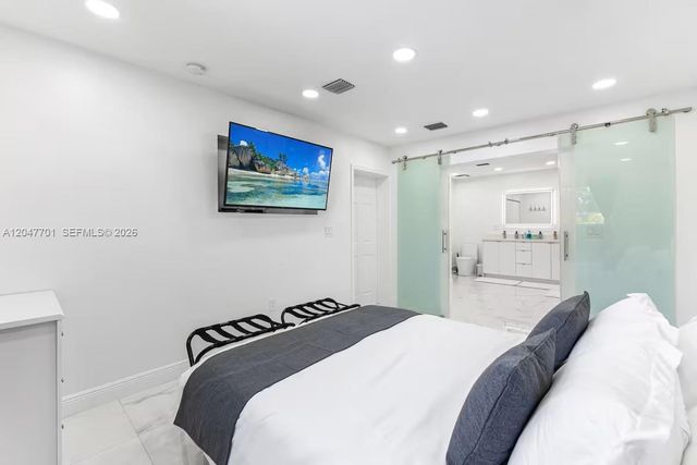 1240 NE 159th Street, North Miami Beach, FL 33162
