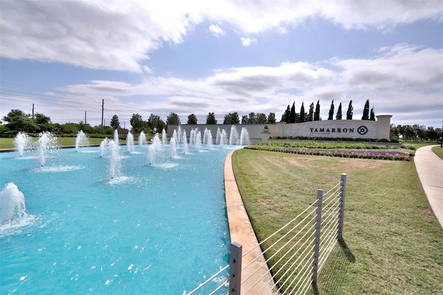 29302 Dunns Creek Court, Katy, TX 77494