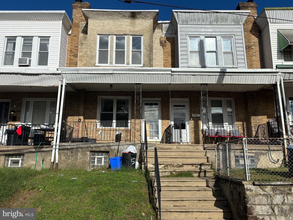 5740 HEGERMAN ST, PHILADELPHIA, PA 19135 — exterior