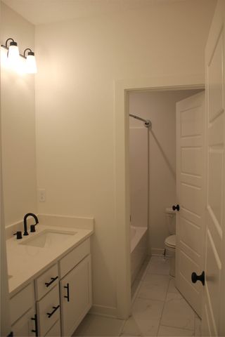 65 NW Hidden Knoll, Waukee, IA 50263