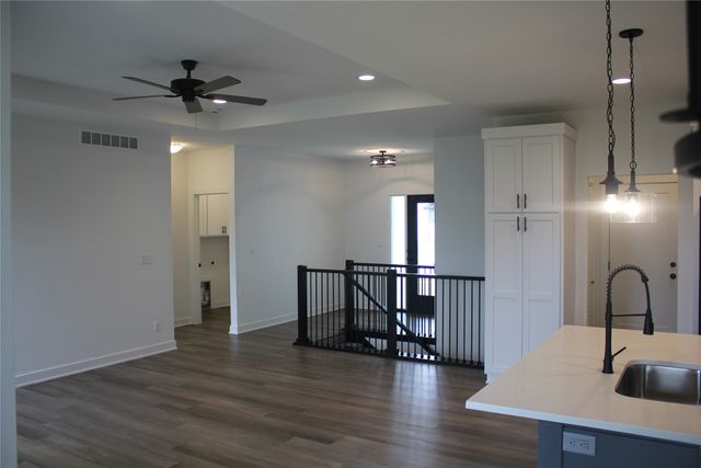 65 NW Hidden Knoll, Waukee, IA 50263