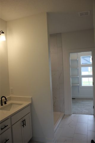 65 NW Hidden Knoll, Waukee, IA 50263