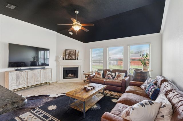 420 Peach Lane, Burleson, TX 76028