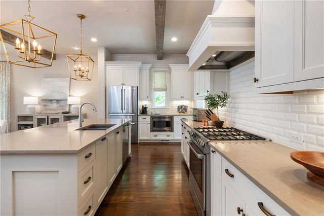 351 S Esplanade, Alpharetta, GA 30009
