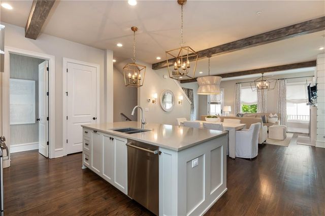 351 S Esplanade, Alpharetta, GA 30009