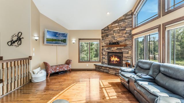 3191 Crestwood Drive NE, Alexandria, MN 56308